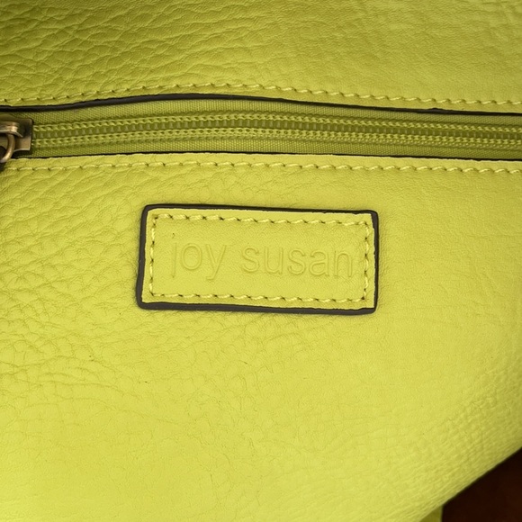 AVOCADO GREEN LEATHER JOY SUSAN TOTE - Picture 3 of 3